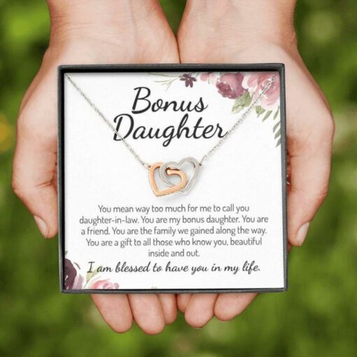 bonus-daughter-necklace-gifts-for-bonus-daughter-daughter-in-law-stepdaughter-Cr-1627874216.jpg