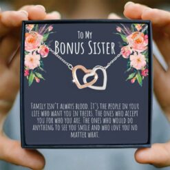 bonus-sister-necklace-gifts-for-unbiological-sister-step-sister-sister-in-law-Am-1627874177.jpg