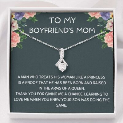 boyfriends-mom-necklace-birthday-gift-for-boyfriends-mom-boyfriend-family-VZ-1626971176.jpg