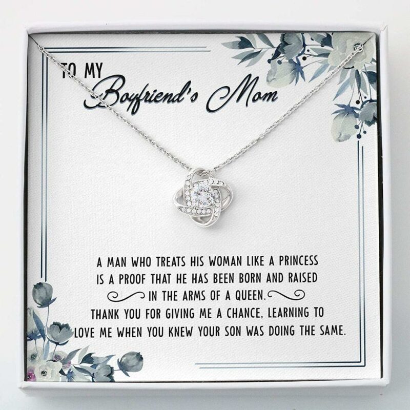 boyfriends-mom-necklace-gift-for-boyfriends-mom-from-girlfriend-qY-1627701819.jpg