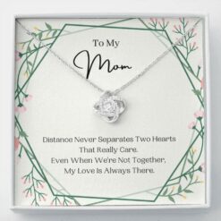 distance-never-separates-birthday-gift-for-mom-to-my-mom-necklace-present-for-mom-zb-1628244790.jpg
