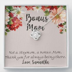 personalized-bonus-mom-gift-necklace-gift-for-second-mom-other-mom-stepmom-bonus-mom-custom-name-fP-1629100347.jpg
