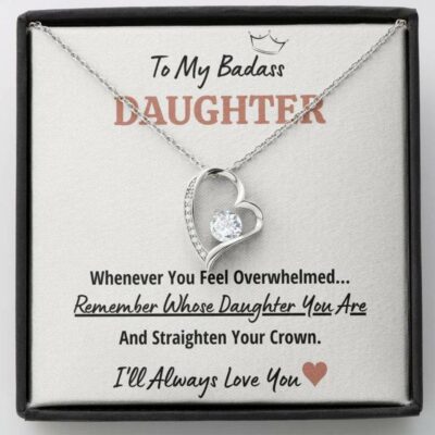 to-my-badass-daughter-crown-heart-necklace-gift-Nn-1627186348.jpg