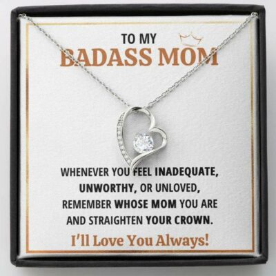 to-my-badass-mom-crown-heart-necklace-gift-sn-1627186198.jpg