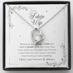 to-my-future-wife-necklace-gift-for-future-wife-girlfriend-soulmate-fiancee-yI-1629086652.jpg