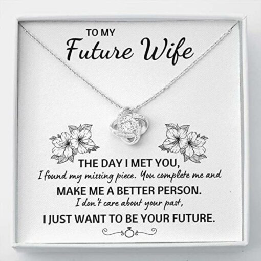 to-my-future-wife-your-future-necklace-gift-fiance-girlfriend-or-future-wife-gift-nV-1626691231.jpg