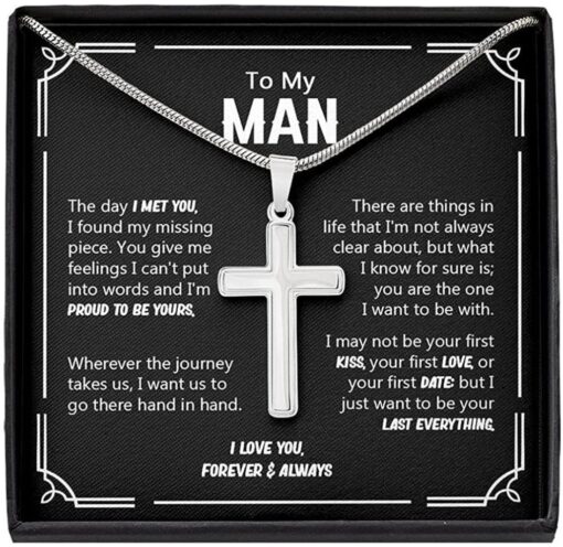 to-my-man-i-met-you-my-missinig-piece-fathers-day-cross-necklace-for-man-yV-1627701908.jpg
