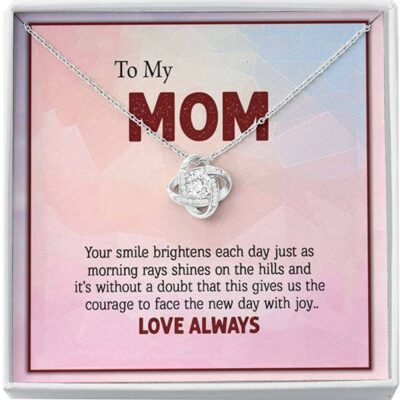 to-my-mom-necklace-gift-your-smile-brightens-each-day-necklace-mom-daughter-gifts-Qu-1626841457.jpg