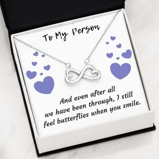to-my-person-infinity-necklace-gift-for-wife-girlfriend-babe-soulmate-vp-1626966035.jpg