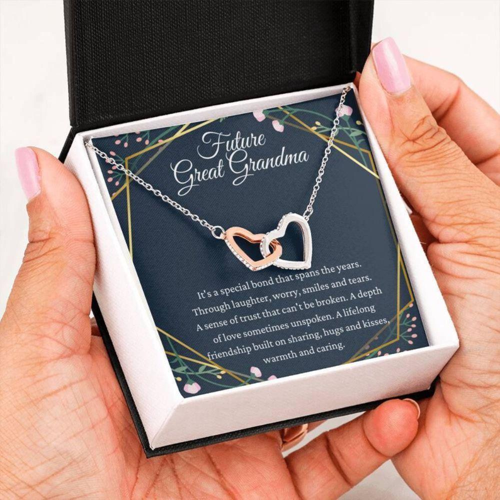 future-great-grandma-necklace-gift-for-great-grandmother-to-be-pregnancy-reveal-kc-1630403754.jpg