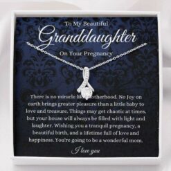 granddaughter-pregnancy-necklace-gift-for-mom-to-be-gift-for-expecting-mom-Hl-1630403691.jpg