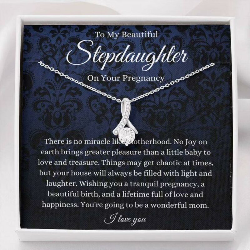 stepdaughter-pregnancy-necklace-gift-for-mom-to-be-expecting-mom-nm-1630403740.jpg